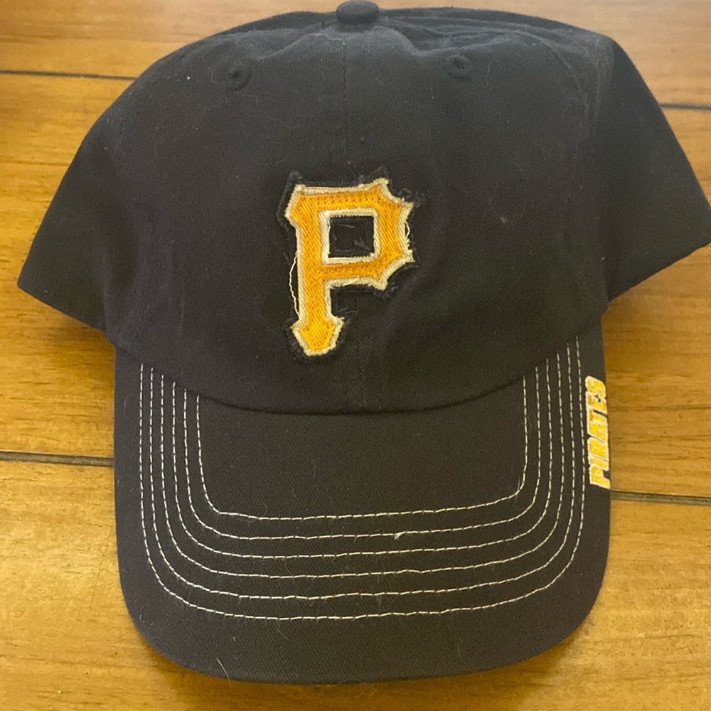 Pittsburgh Pirates Hat by Fan Favorites MLB